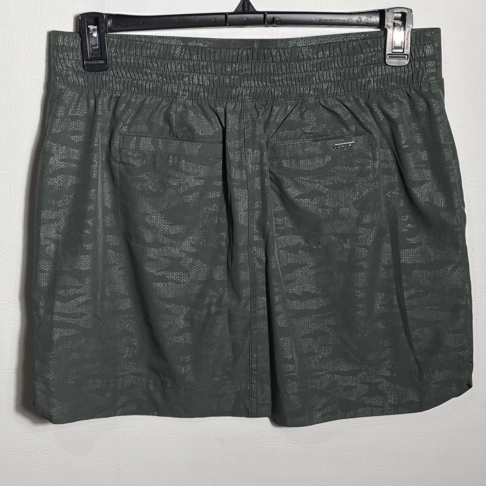 Orvis Green Ladies' Embossed Pull On Skort Medium - Picture 3 of 10